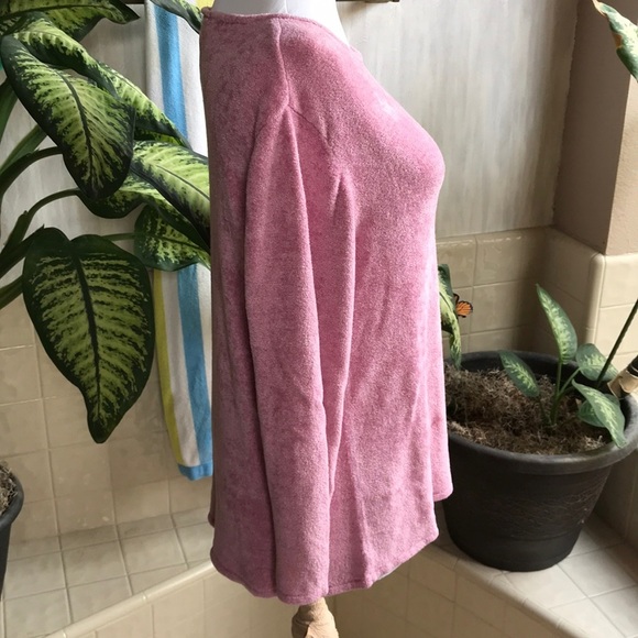 Heirloom Collectibles soft pink sweater - Picture 3 of 6